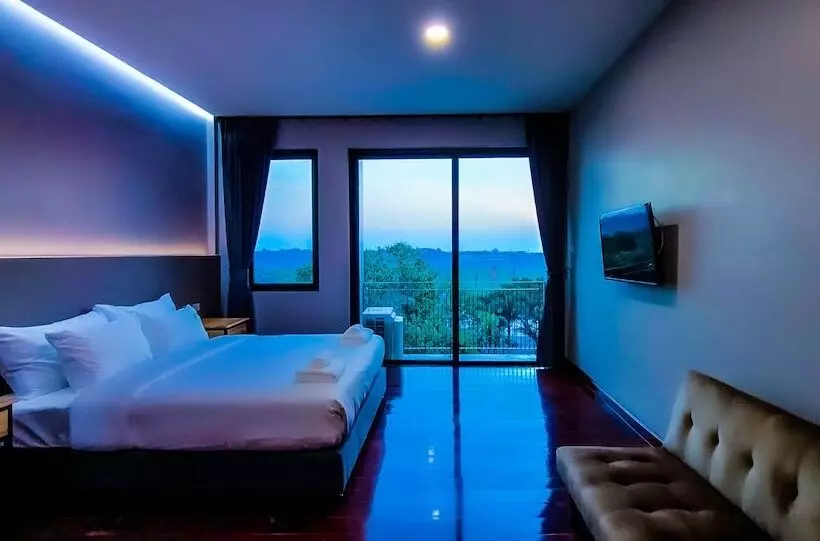هتل The Riva Vientiane
