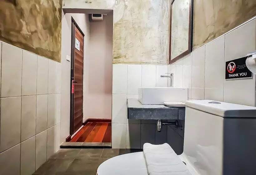 هتل The Riva Vientiane