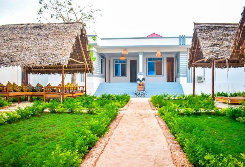 Отель Uhuru House And Restaurant