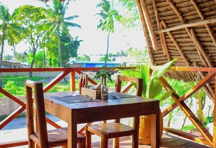 ホテル Uhuru House And Restaurant