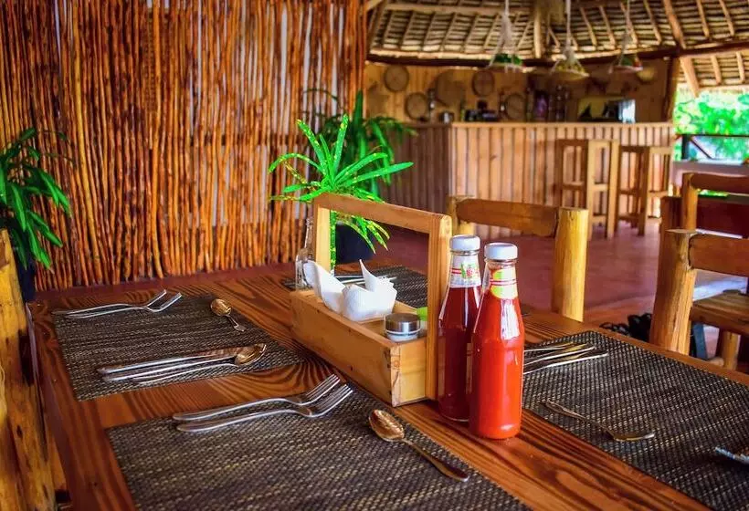 ホテル Uhuru House And Restaurant