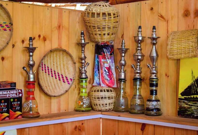 Отель Uhuru House And Restaurant