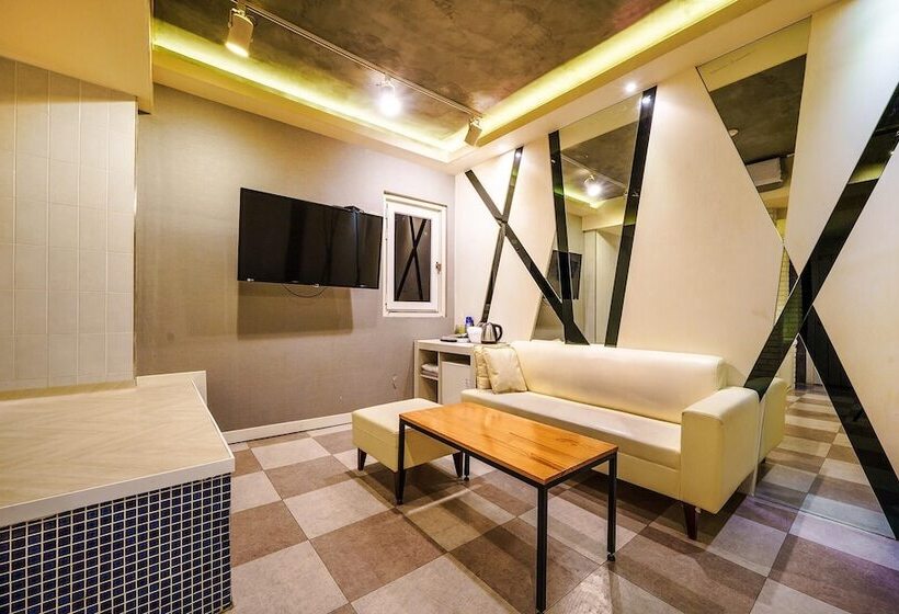 모텔 Daegu Daemyeongdong 9h