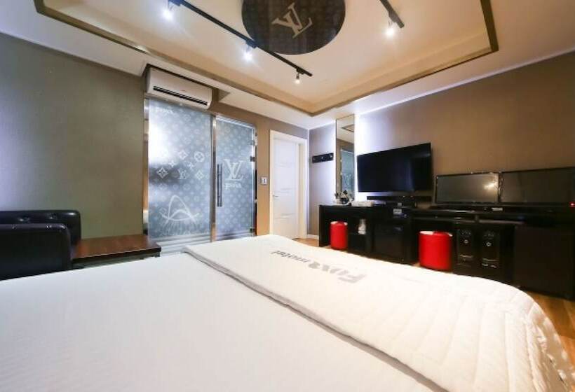 Мотель Daegu Dusandong Fox