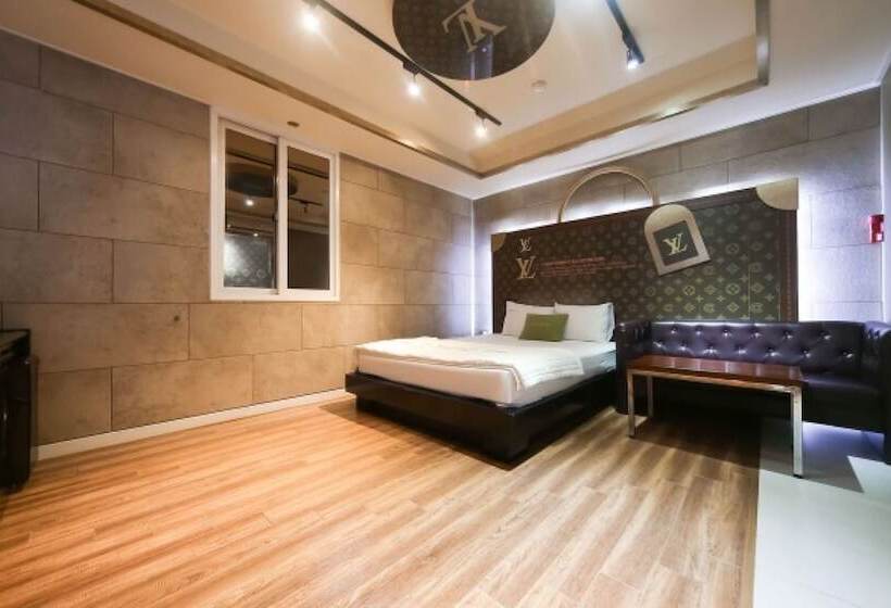 Мотель Daegu Dusandong Fox