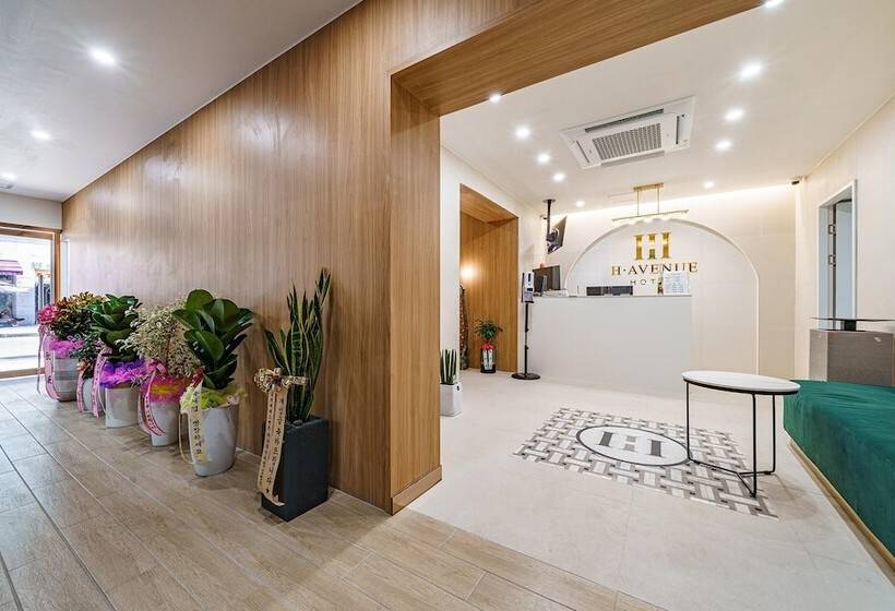 فندق على الطريق Gimhae Samgye H Avenue