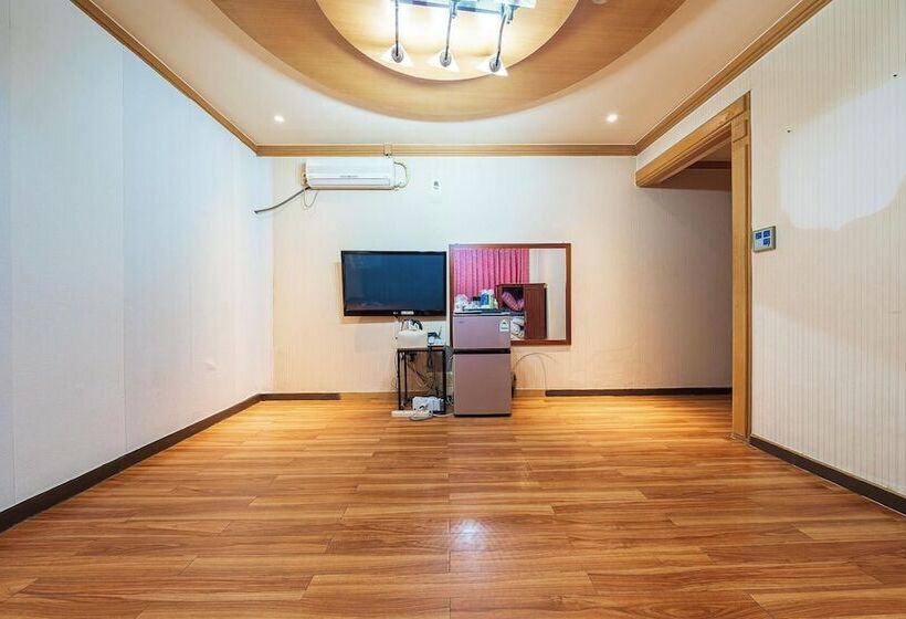 Motel Gongju Hotel Del Luna