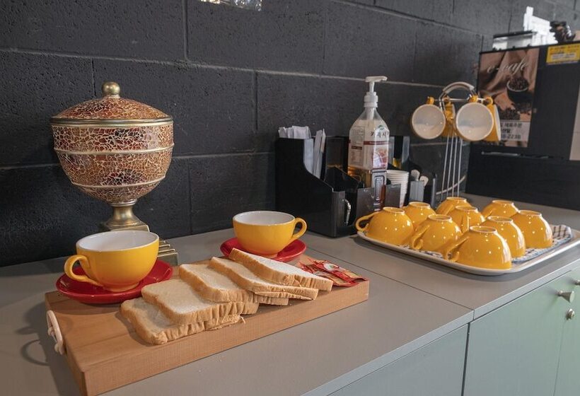 Motel Voice The Zara Drive In