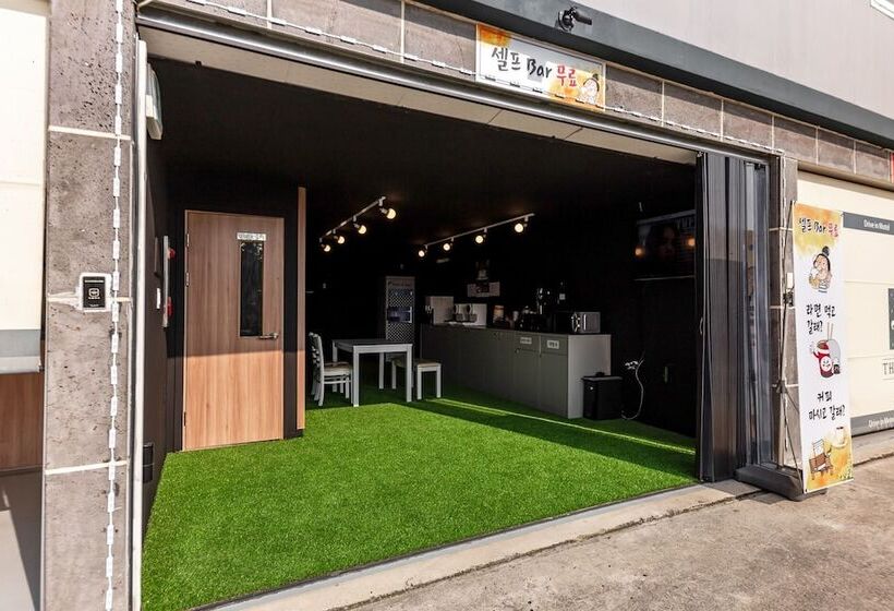 Motel Voice The Zara Drive In