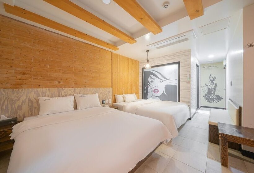 Motel Voice The Zara Drive In