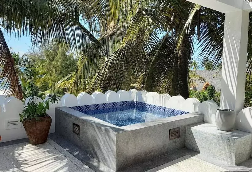 Lomakeskus Kijani Beach Villas