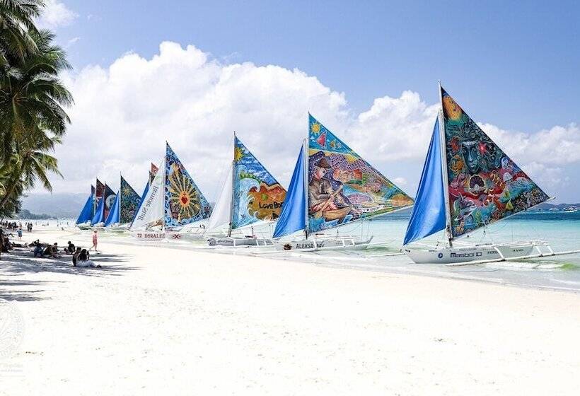 Lomakeskus Mandarin Nest Boracay