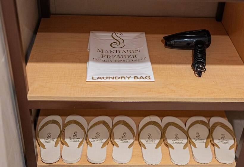 Lomakeskus Mandarin Nest Boracay