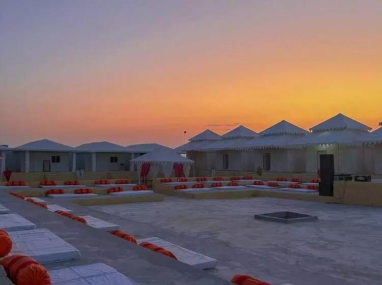 Lomakeskus Shrinath Desert Camp