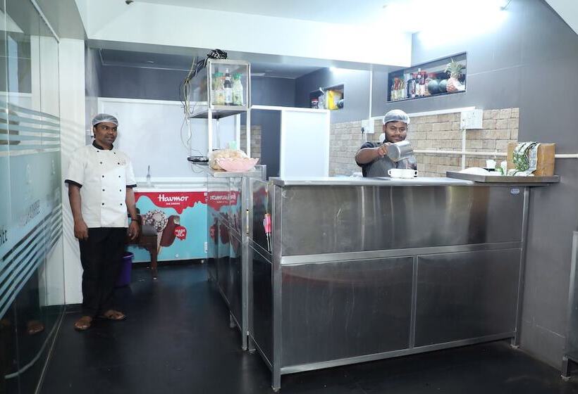 Vov Hotels Vijayapura