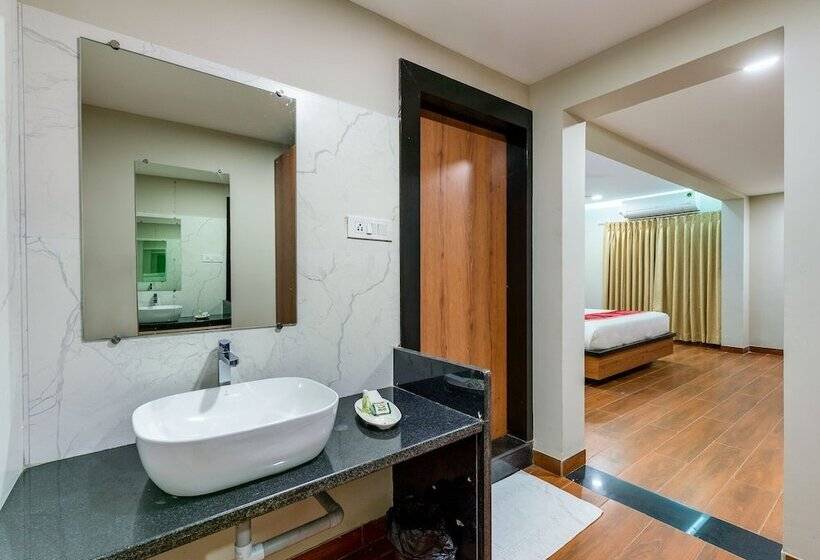 Vov Hotels Vijayapura