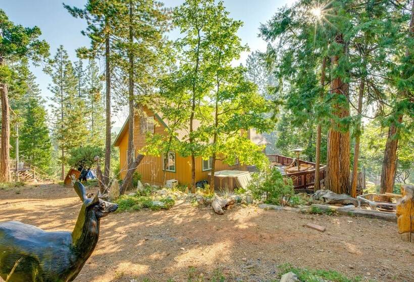 Hot Tub, Deck & View: Peaceful Arnold Cabin!