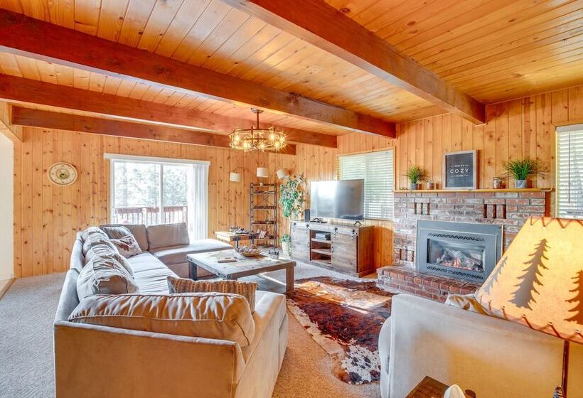 Hot Tub, Deck & View: Peaceful Arnold Cabin!