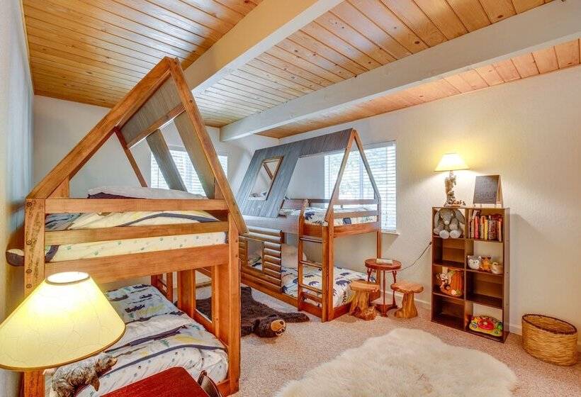 Hot Tub, Deck & View: Peaceful Arnold Cabin!