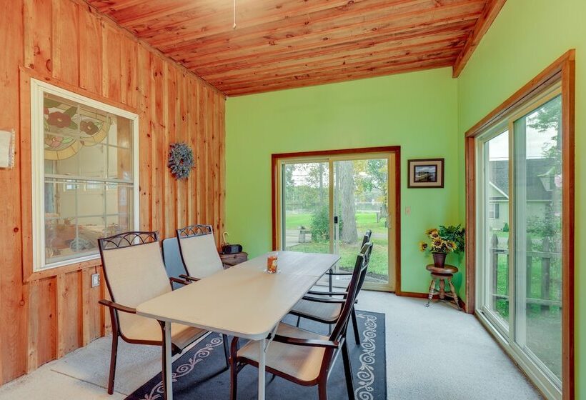 Bradford Lake House W/ Dock: Near Wineries!