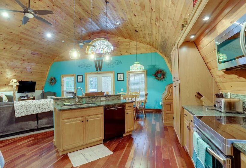 Bradford Lake House W/ Dock: Near Wineries!