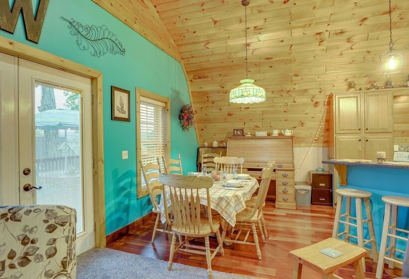 Bradford Lake House W/ Dock: Near Wineries!