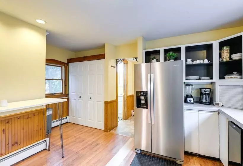 Charming Bangor Home W/ Deck < 1 Mi To Downtown