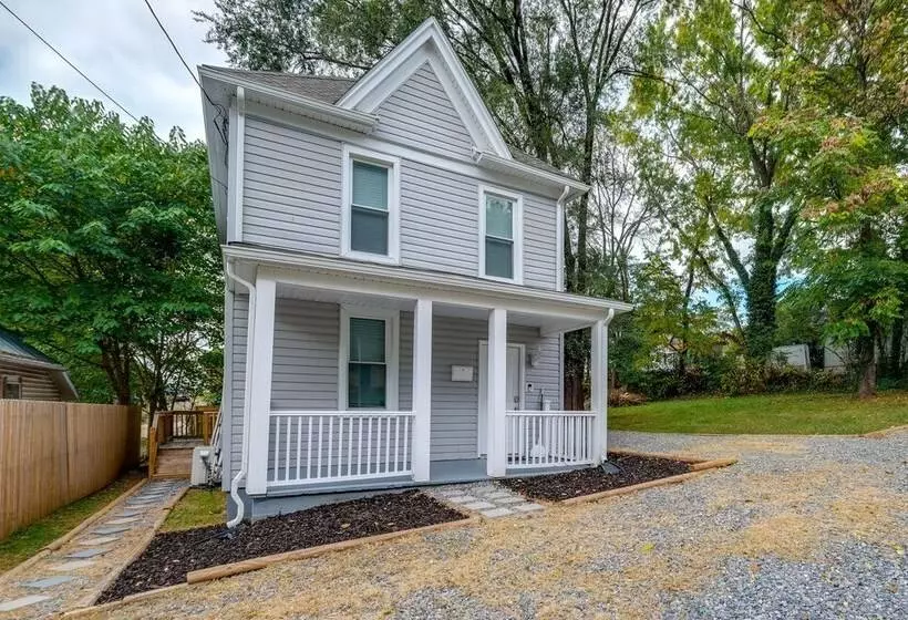 Charming Roanoke Vacation Home   1 Mi To Downtown!