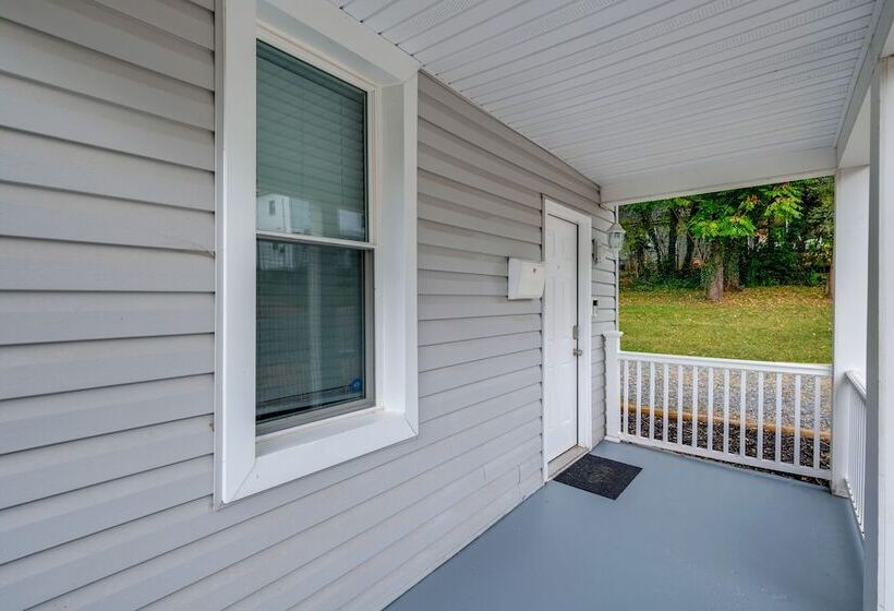 Charming Roanoke Vacation Home 1 Mi To Downtown!