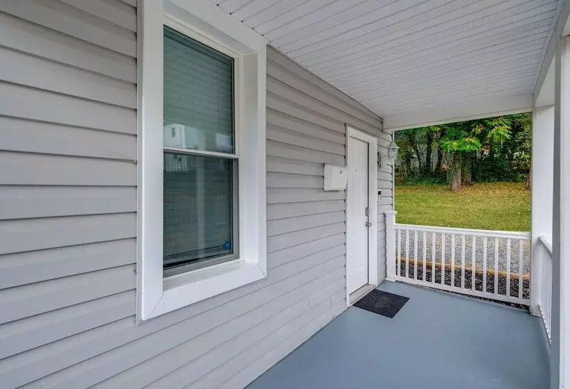 Charming Roanoke Vacation Home   1 Mi To Downtown!