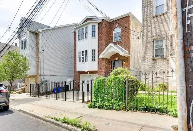 Chic Centrally Located Newark Home W/ Shared Yard!