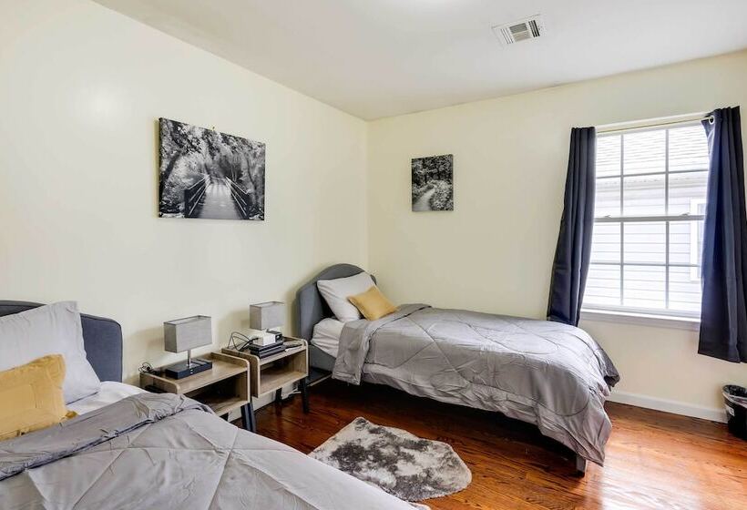 Chic Centrally Located Newark Home W/ Shared Yard!