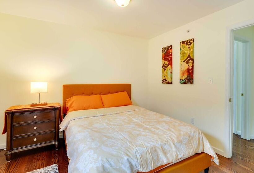 Chic Centrally Located Newark Home W/ Shared Yard!