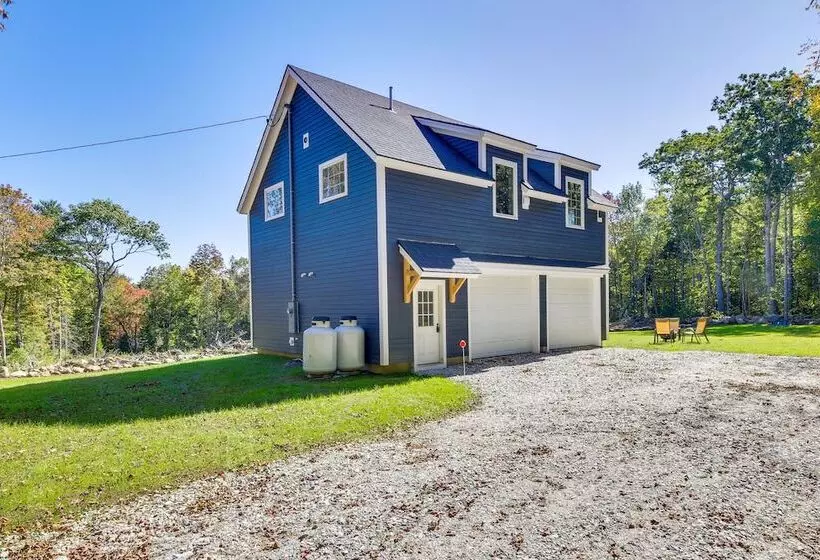 Cozy Camden Cottage W/ Fire Pit & Trail Access