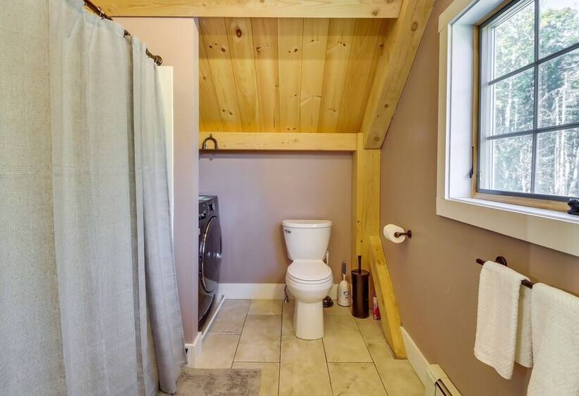 Cozy Camden Cottage W/ Fire Pit & Trail Access