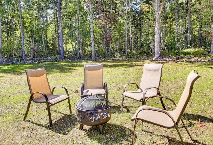 Cozy Camden Cottage W/ Fire Pit & Trail Access