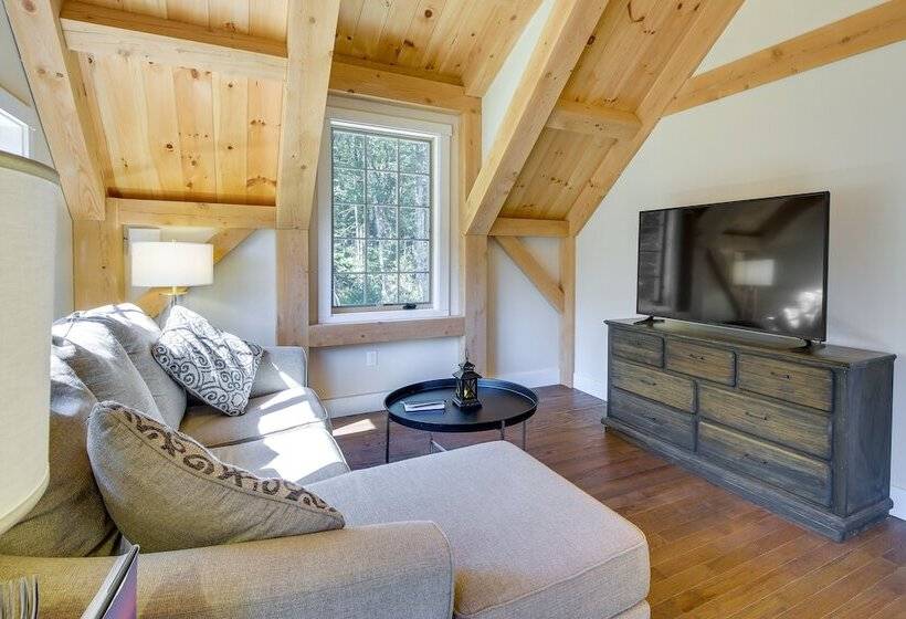 Cozy Camden Cottage W/ Fire Pit & Trail Access