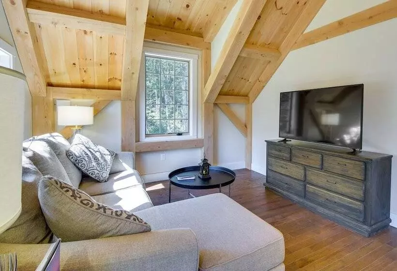 Cozy Camden Cottage W/ Fire Pit & Trail Access