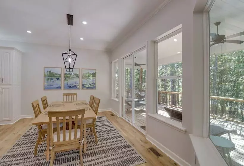 Luxury Lakefront Retreat W/ Deck & Patio!