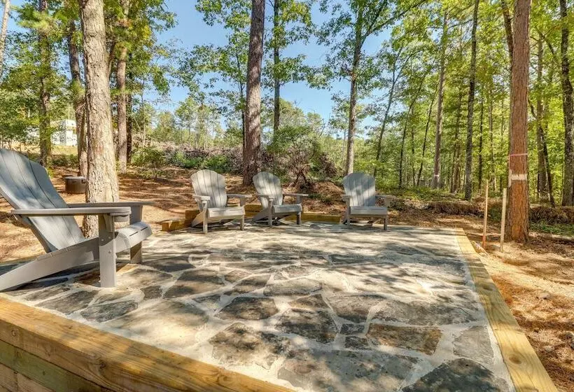 Luxury Lakefront Retreat W/ Deck & Patio!