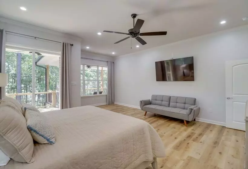 Luxury Lakefront Retreat W/ Deck & Patio!