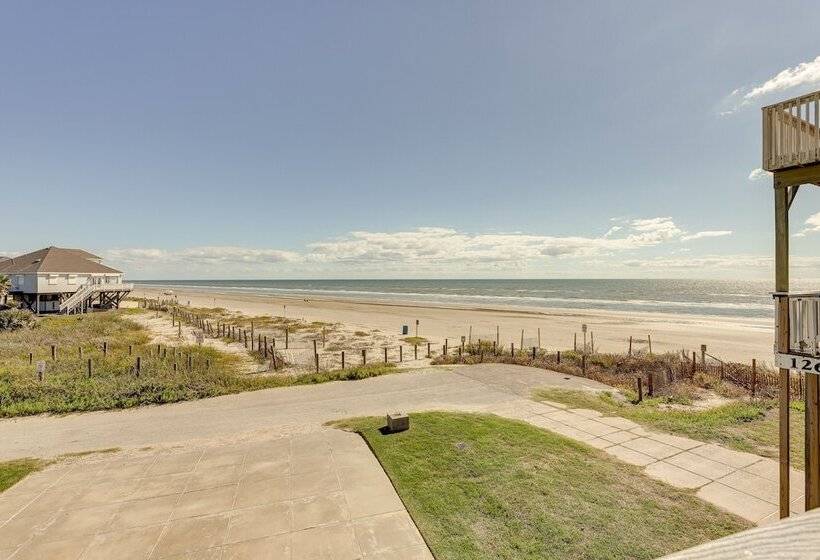 Galveston Home W/ Outdoor Shower: Steps To Beach!