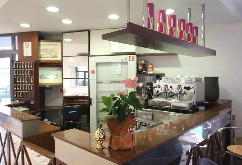 مسافرخانه Soave Miriam