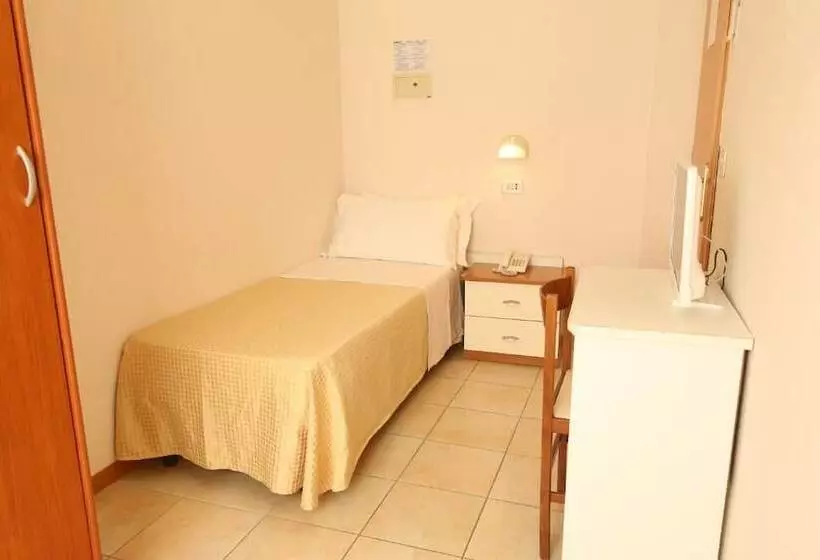 مسافرخانه Soave Miriam