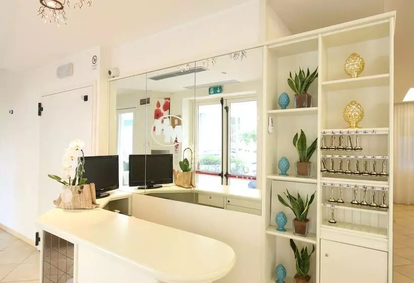 مسافرخانه Soave Miriam