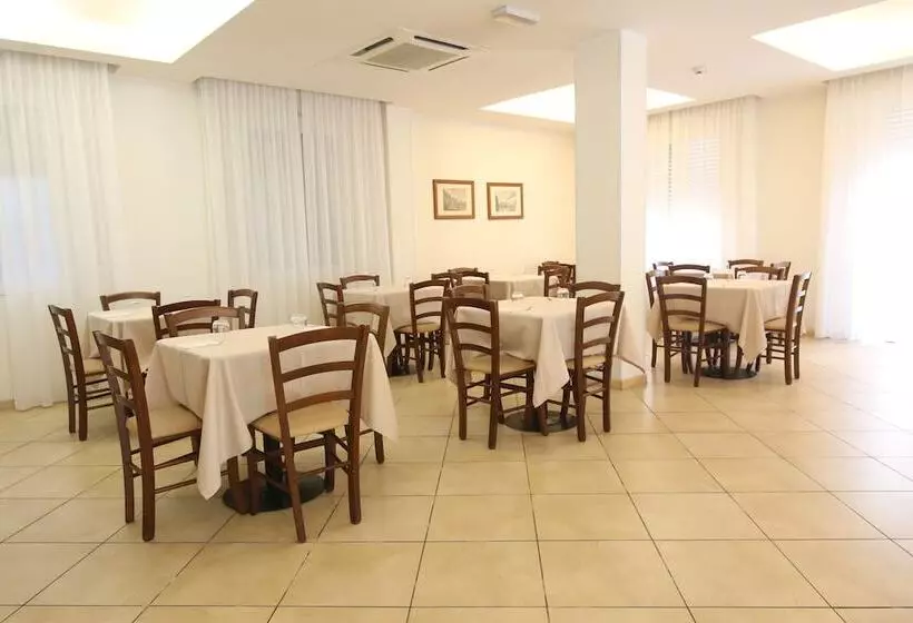 مسافرخانه Soave Miriam