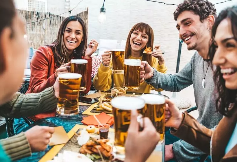 مسافرخانه Soave Miriam