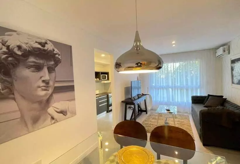 هتل Be Haus Temporary Apartments