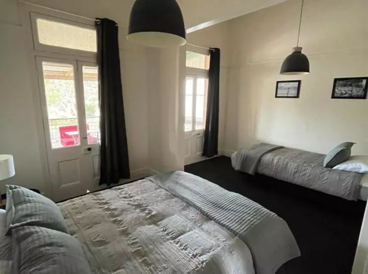 Hotel Junee