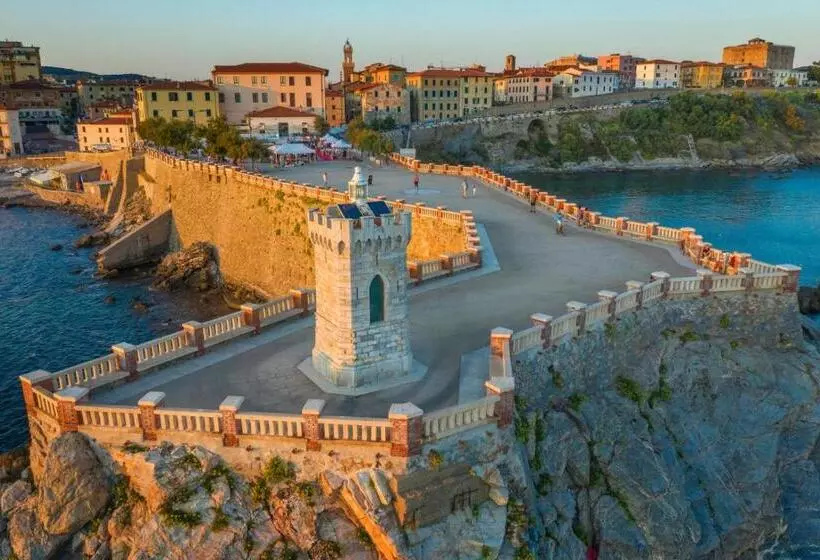 ホテル L Etrusco   San Vincenzo